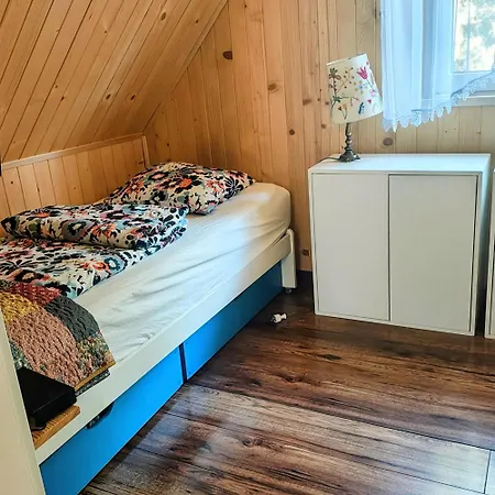 Letniskowy Jeziorsko Vakantiehuis *