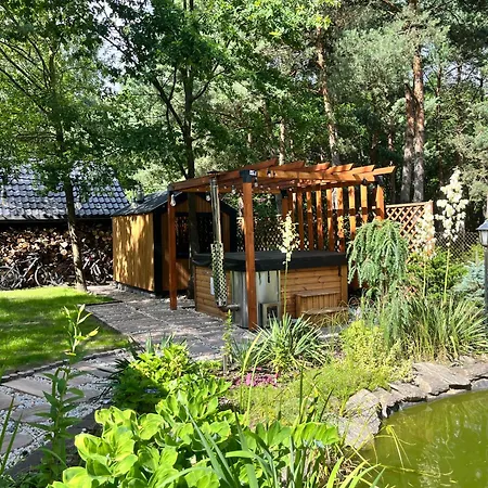 Vakantiehuis Letniskowy Jeziorsko Kolonia Rzechta Wygoda